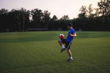 意杯决赛！2-0图拉姆破门，劳塔罗建功！国际米兰击败拉齐奥夺冠｜2026世界杯赔率（配图示意）